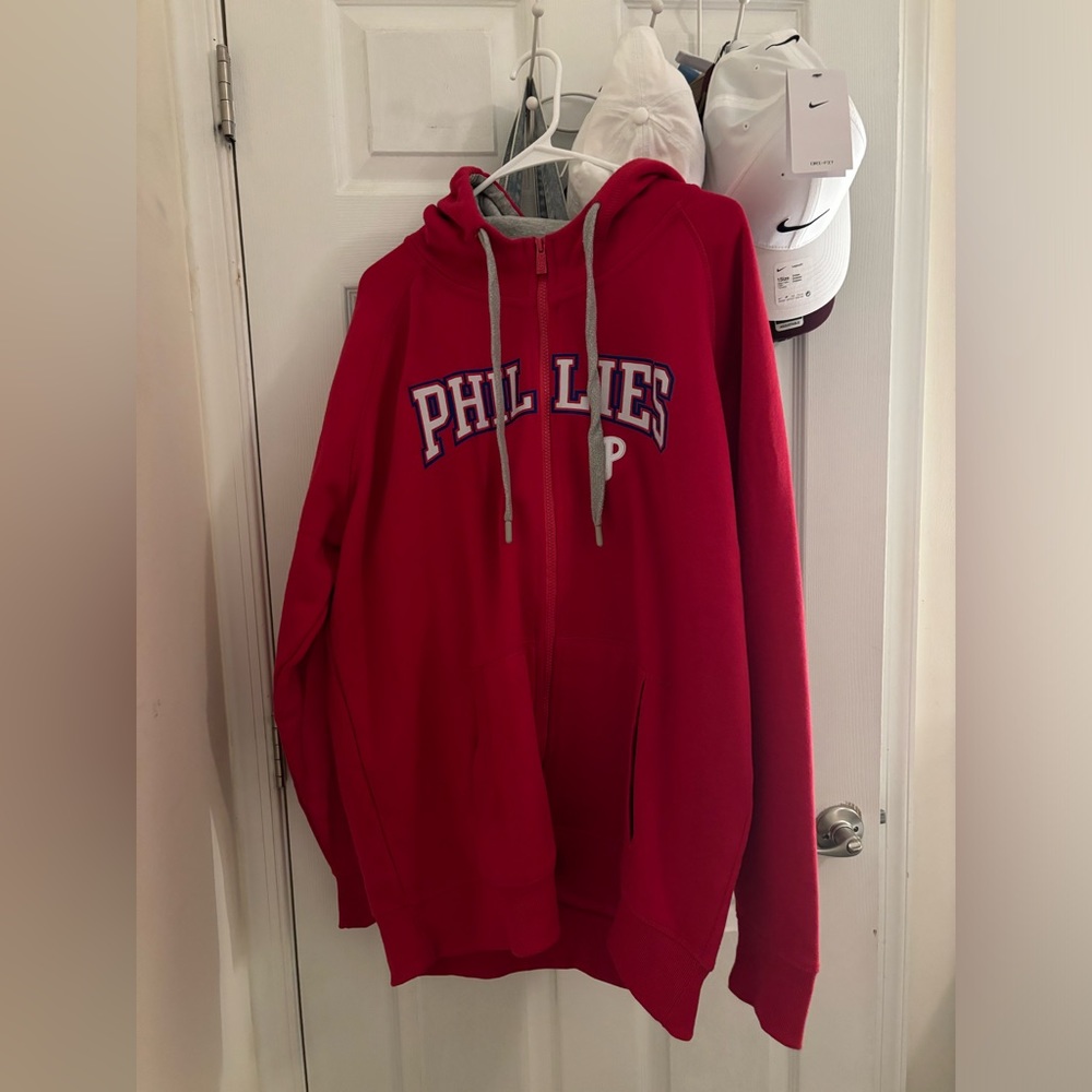 phillies jacket